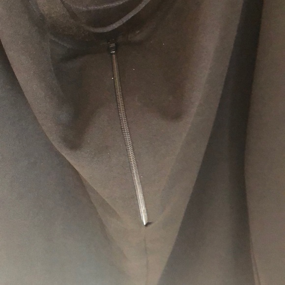 Black slit back dress - Picture 4 of 5